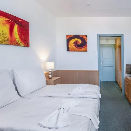 Zsóry Liget Maison d'hôtes Mezőkövesd